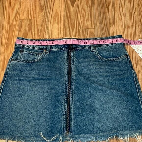 New! Free People Front Zipper Denim Mini, jean skirt, We the Free, 31 - Picture 4 of 7